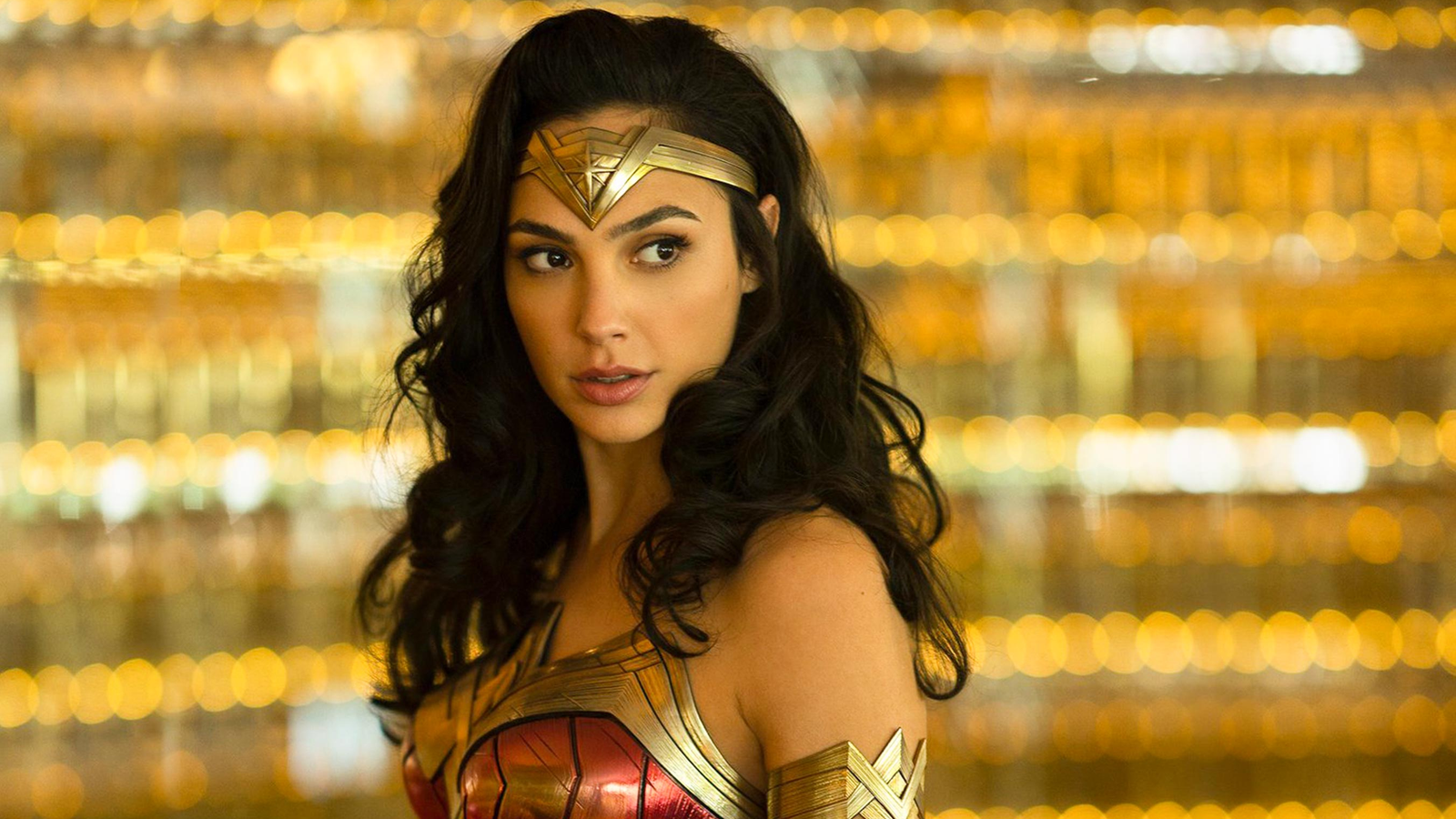 New 'Wonder Woman' images of Gal Gadot and Chris Pine revealed - CNET