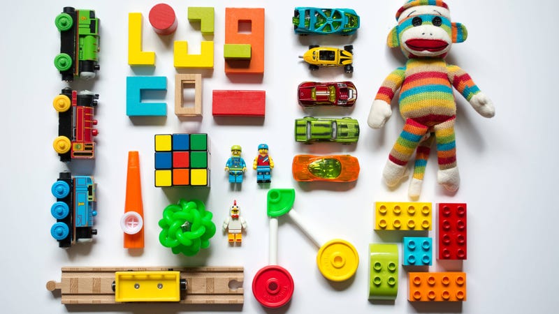 Illustration for article titled The Best Ways To Keep Your Kid's Toys Orgaganized