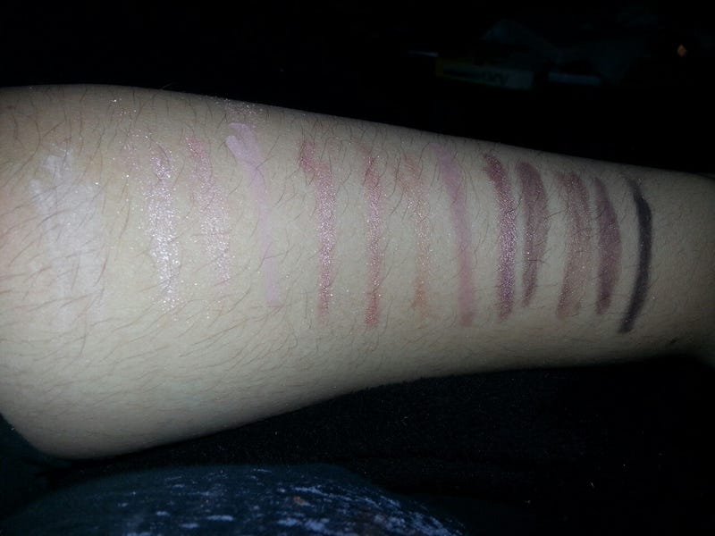 Illustration for article titled Naked3 swatches!