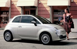 Illustration for article titled Fiat 500 Euro Car of the Year, High Cinque!