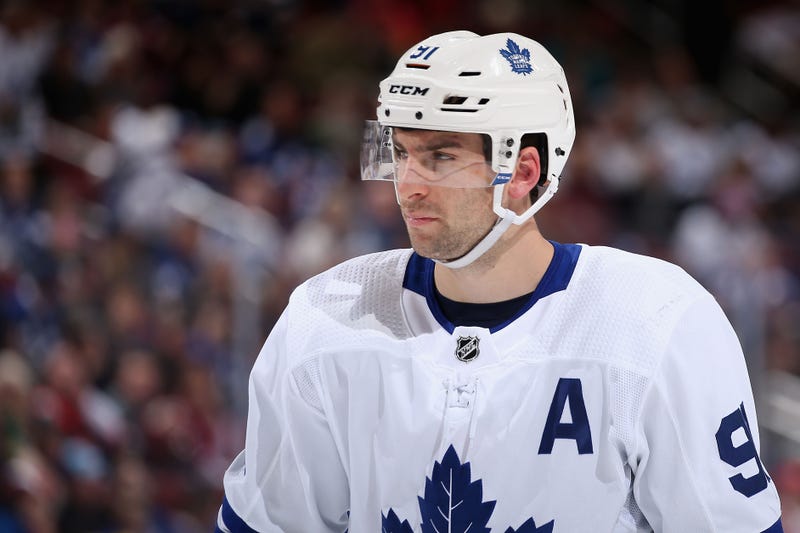 Illustration for article titled Jilted Islanders Fans Have Harsh Words For John Tavares In Extremely Long Island Video