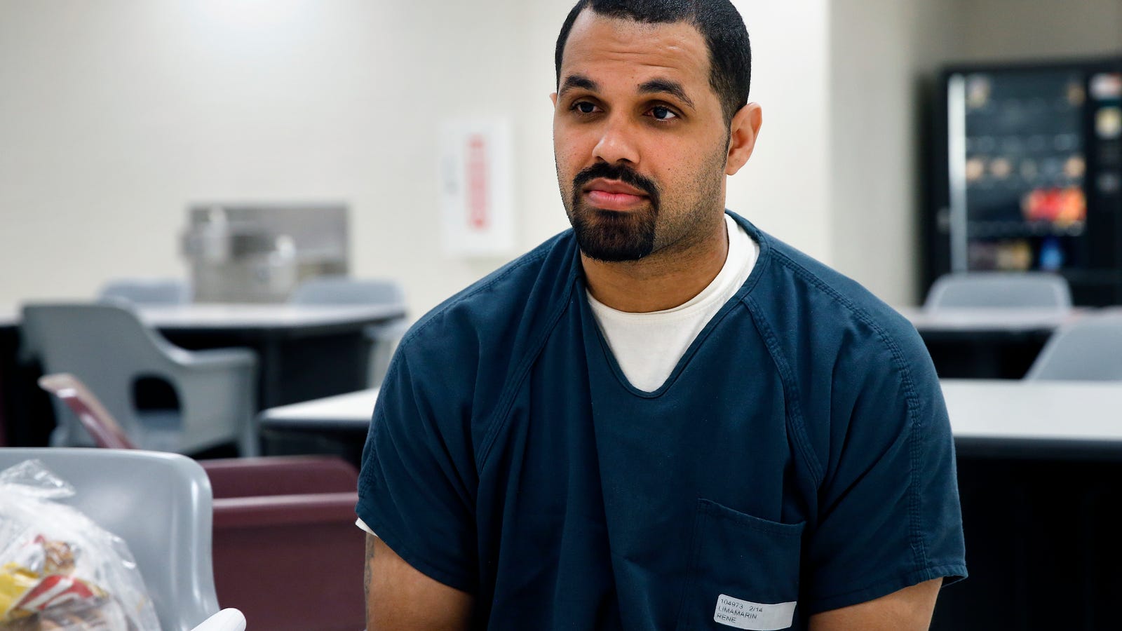Inmate Who Won Release From Prison Taken Into Custody by US Immigration