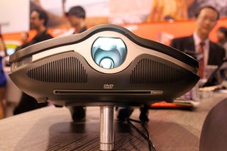 Illustration for article titled MSI Projector PC Beams Those All-Important Word Documents Out At 1080p Resolution