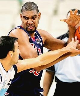 Illustration for article titled The Suns Have Made Tim Duncan Into A Bully