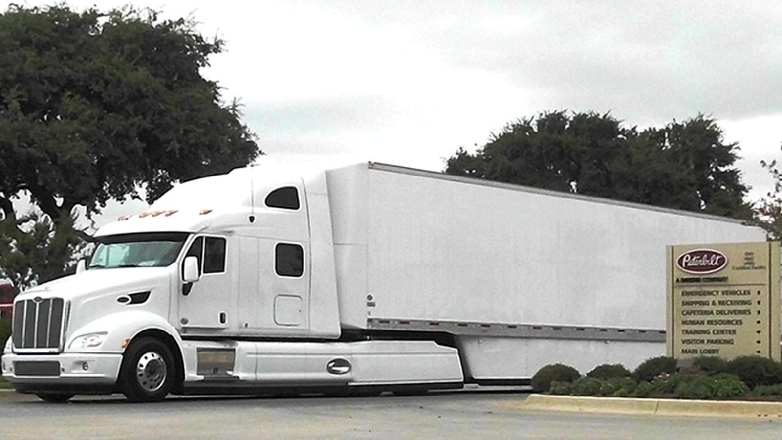 peterbilt 39 s new quot super truck quot gets 10 mpg double the average miles per gallon of gas