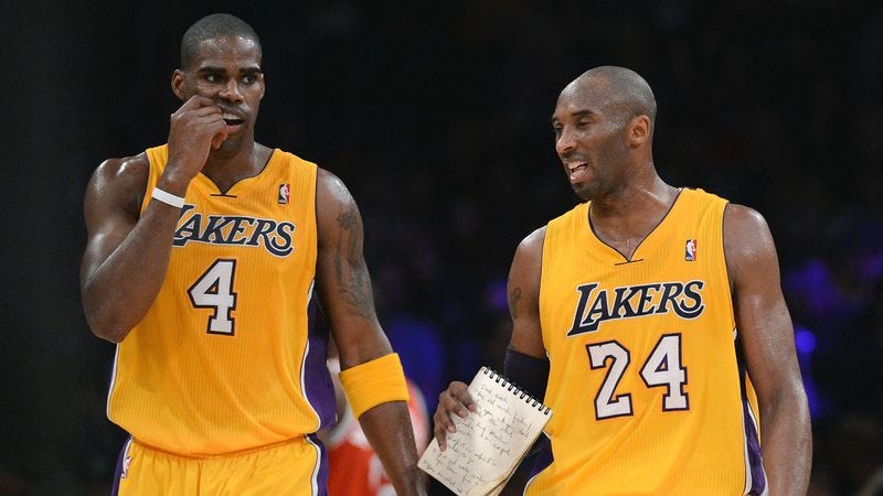 Illustration for article titled Kobe Bryant Compiles Helpful List Of 435 Aspects Of Game Antawn Jamison Needs To Improve