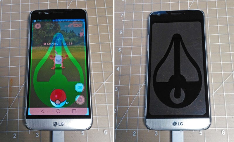 Illustration for article titled El colmo de Pokémon Go: un protector de pantalla para no fallar los lanzamientos de pokeball