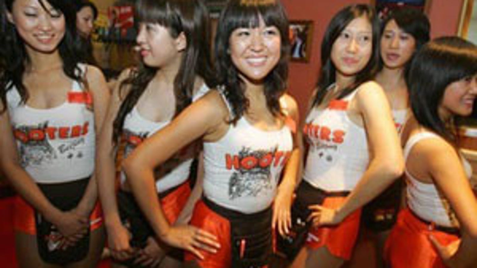 Breasts And Buffalo Wings Theres Now A Hooters In Beijing