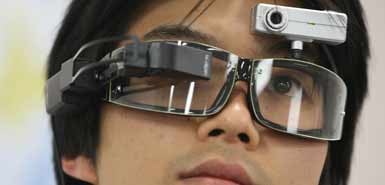 Illustration for article titled Recognize Everyone You've Ever Met With Smart Goggles
