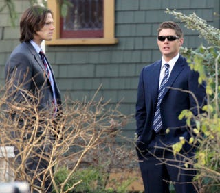 Illustration for article titled Supernatural Behind the Scenes Gallery