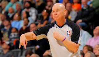 Illustration for article titled The Time Tim Donaghy Punched Out Joey Crawford