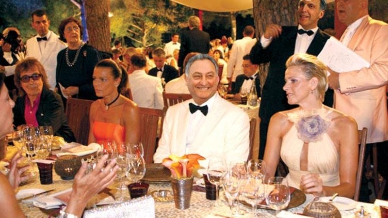 Relieved CEOs were greeted by a life-size ice sculpture of the Taj Mahal.