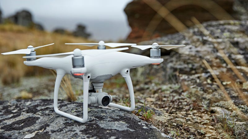 Illustration for article titled DJI's Phantom 4 Is Blazingly Fast and (Almost) Crash-Proof