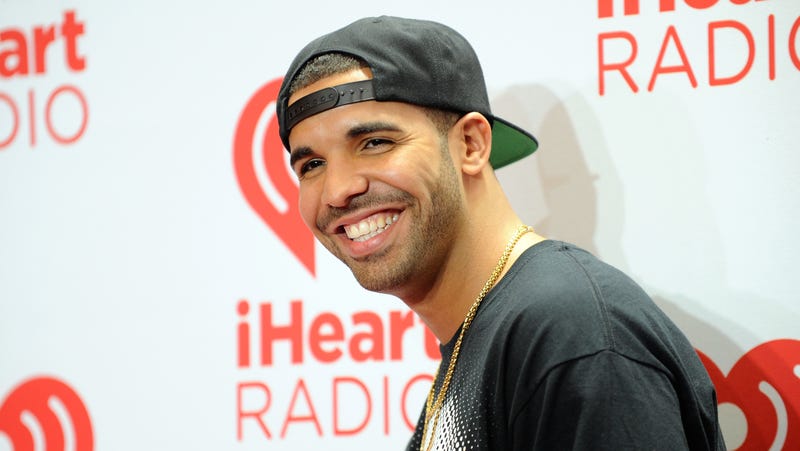Illustration for article titled Drake Celebrates His Birthday With Video Games, a Very Bad Shmoney Dance