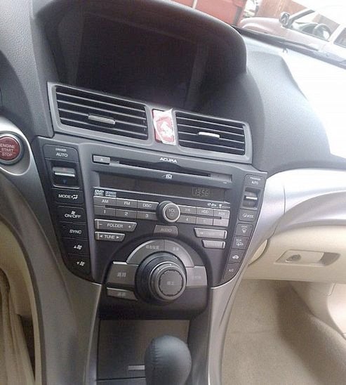 2009 Acura TL Interior Gets Up-Close And Personal