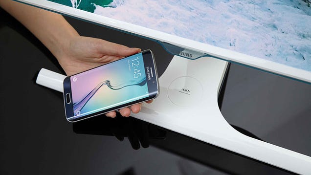 photo of A Monitor With Built-In Wireless Charging Actually Makes A Lot of Sense image