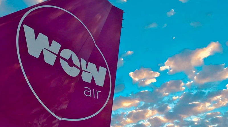 Illustration for article titled WOW Air Shuts Down, Cancels All Flights, All Passengers Stranded