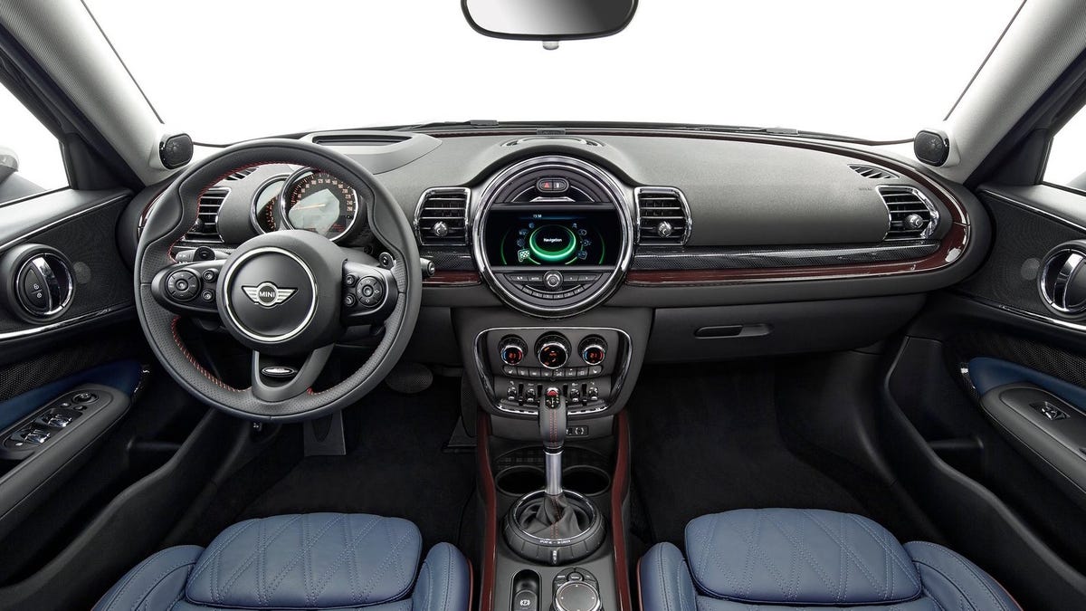 The 2016 Mini Clubman Is The Little Quirky Wagon You Never Knew You