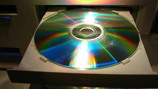 How to Boot From a CD or USB Drive on Any PC