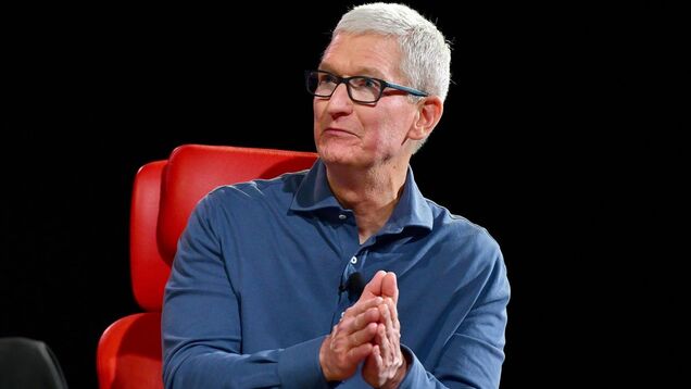 Apple shareholders will propose changes to racial and gender pay gaps reporting Apple shareholders will propose changes to racial and gender pay gaps reporting