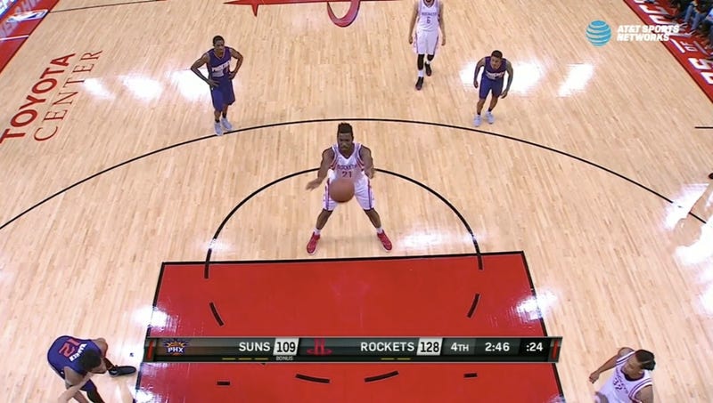 Illustration for article titled Rockets Rookie's Campaign To Bring Back Granny Free Throws Finally Reaches NBA