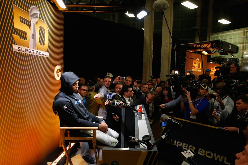 Illustration for article titled Cam Newton Was Not In The Mood To Talk