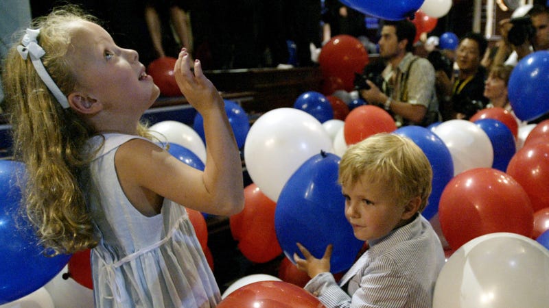 Illustration for article titled Democratic National Convention Accused of Discriminating Against Mothers