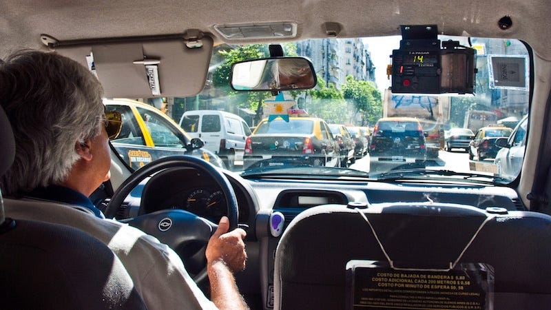 Taxi bonaerense. Imagen: Phillip Capper (Flickr)