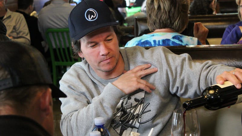 Illustration for article titled Another epic pop culture saga reaches its climax as A&E announces Wahlburgers is coming to an end