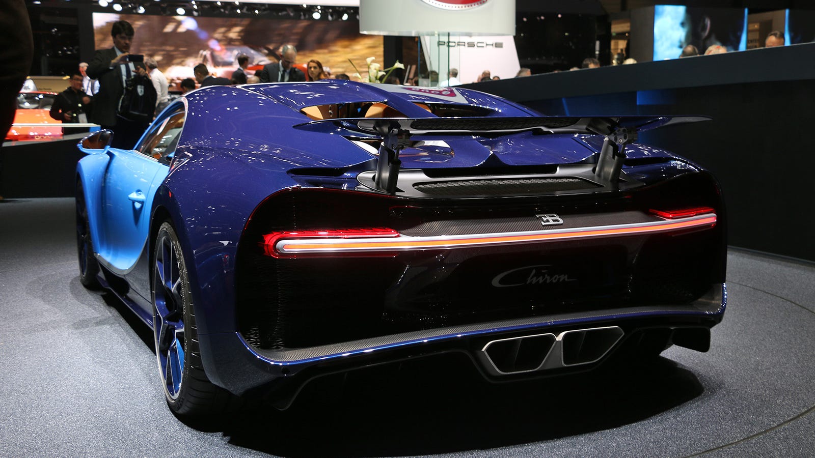 Here S Why The Bugatti Chiron Can Have A Single Strip Of