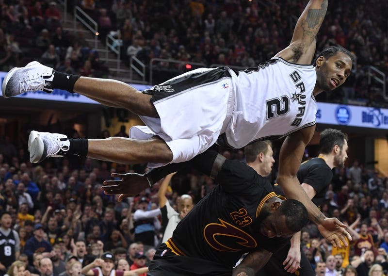 Illustration for article titled LeBronWatch: Kawhi To The Cavs, Keeping LeBron Put