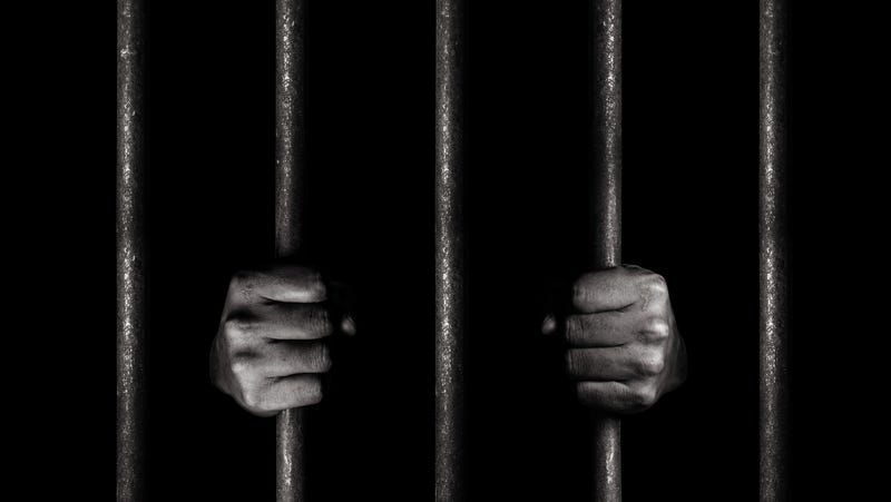Illustration for article titled Late Charge: Judge Says Prosecutorsâ Demand to Free âInnocentâ Man Jailed for Murder Comes 24 Years Too Late