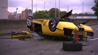 Illustration for article titled Lamborghini Murciélago Flips In Fatal Crash