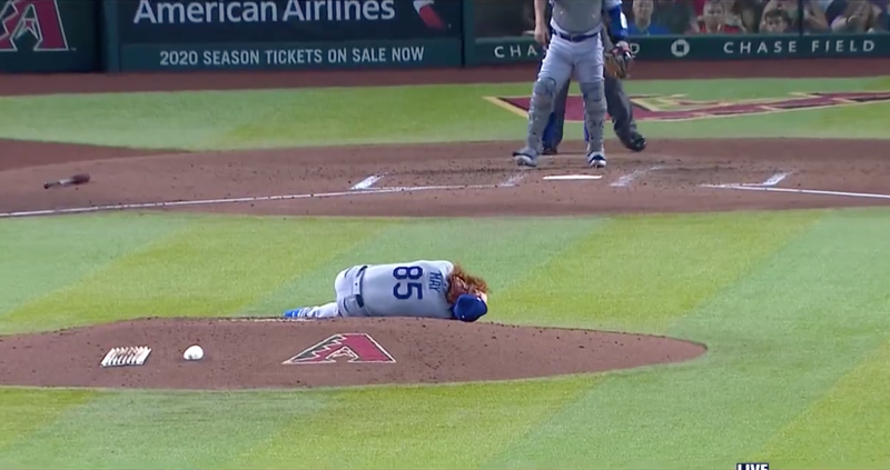 Illustration for article titled Dodgers' Dustin May Takes Line Drive To The Face, Walks Off Under His Own Power