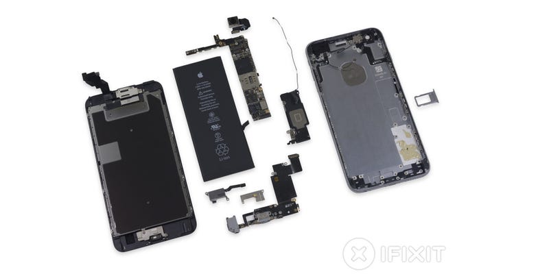 Illustration for article titled iPhone 6S Plus Teardown: Bigger, Heavier, Slightly Smaller Battery