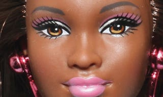 Illustration for article titled Harlem Mom Petitions Mattel for Black Barbie Swag