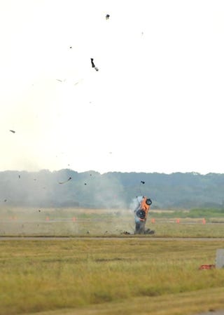 Illustration for article titled Twin Turbo Lamborghini Crashes, Flips At Texas Mile