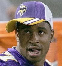 Illustration for article titled Car Penetrates Fred Smoot's Face