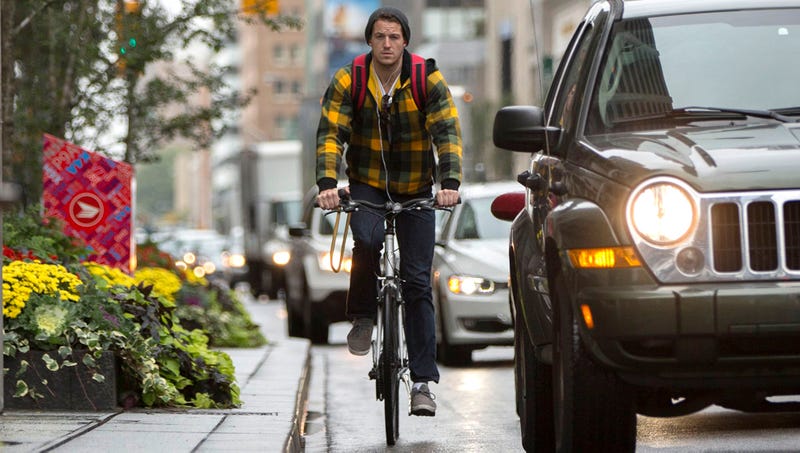 Illustration for article titled Nation's Bicyclists Remove Helmets For Head Injury Month