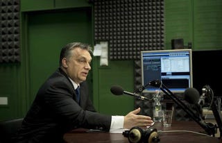 Illustration for article titled Orbán Viktor megteremti a semleges Magyarországot
