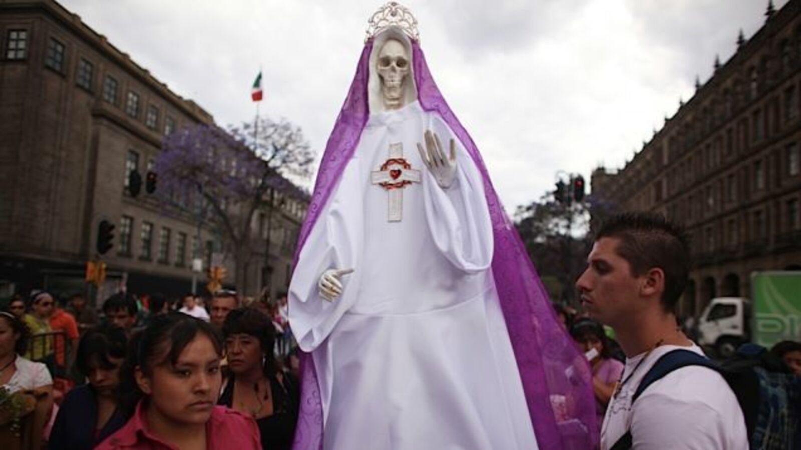 Super Creepy Christian Iconography Sets the Tone for Good Friday