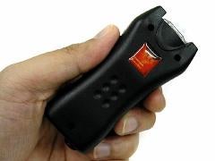 Illustration for article titled Dragon Fire Rechargeable Stun Gun Puts Lighting in Your Pocket