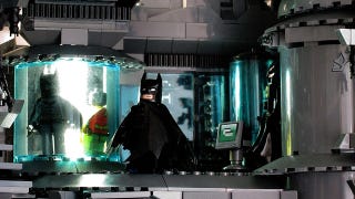 Illustration for article titled Holy Batman and His Bloody Amazing 9,000-Brick Lego Batcave!