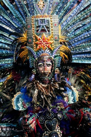 Illustration for article titled Must-See Makeup, Headdress From Indonesia