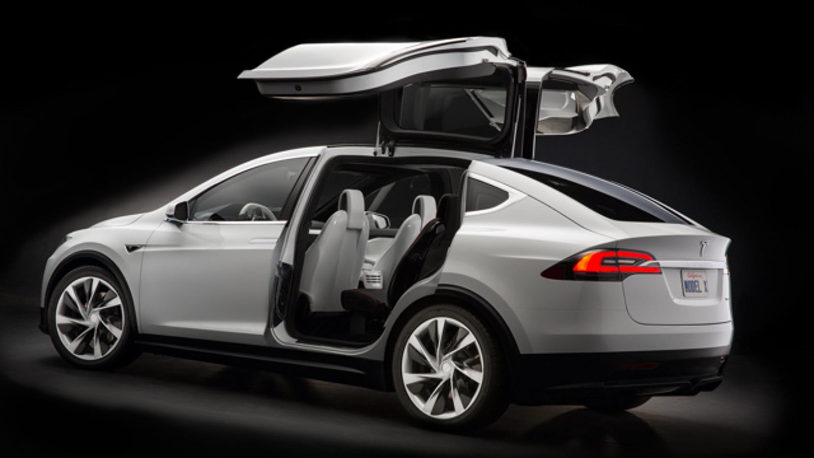 Order A Tesla Model X Today And You Won't See It Until 'Well Into 2016'
