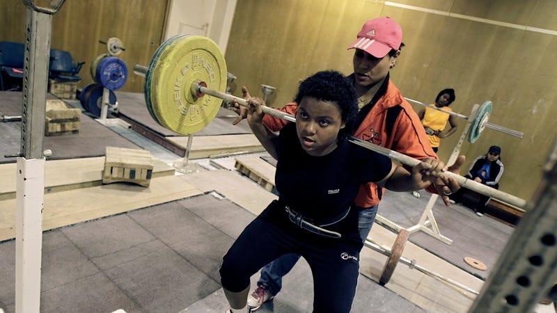 Illustration for article titled 17-Year-Old Will Be the First U.A.E. Woman to Lift Heavy Objects at the Olympics