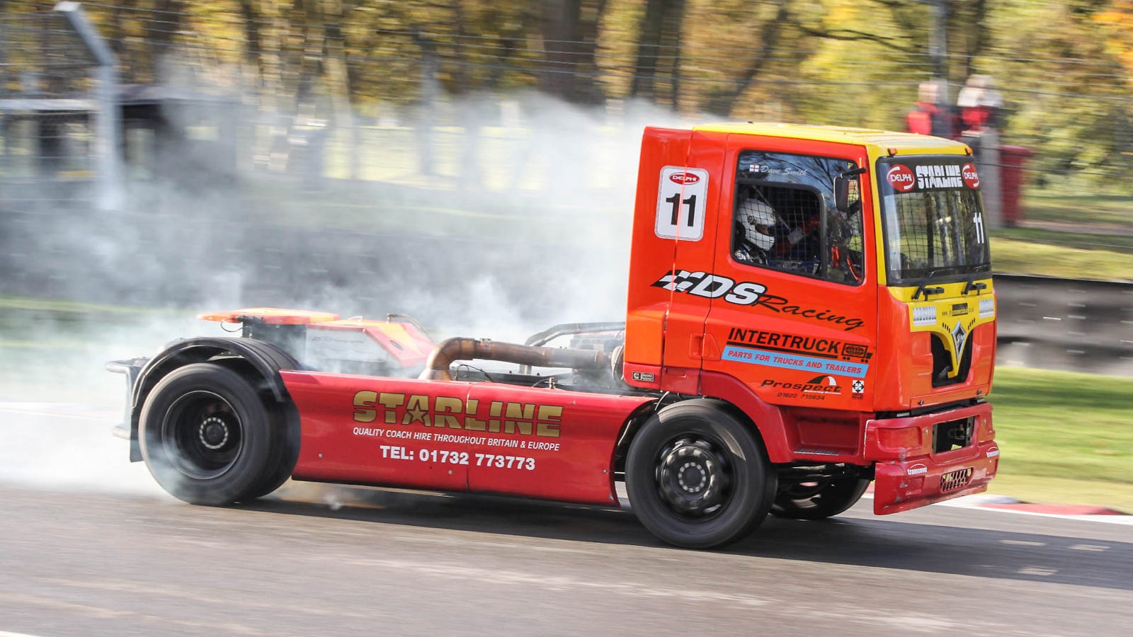 red5 racing truck