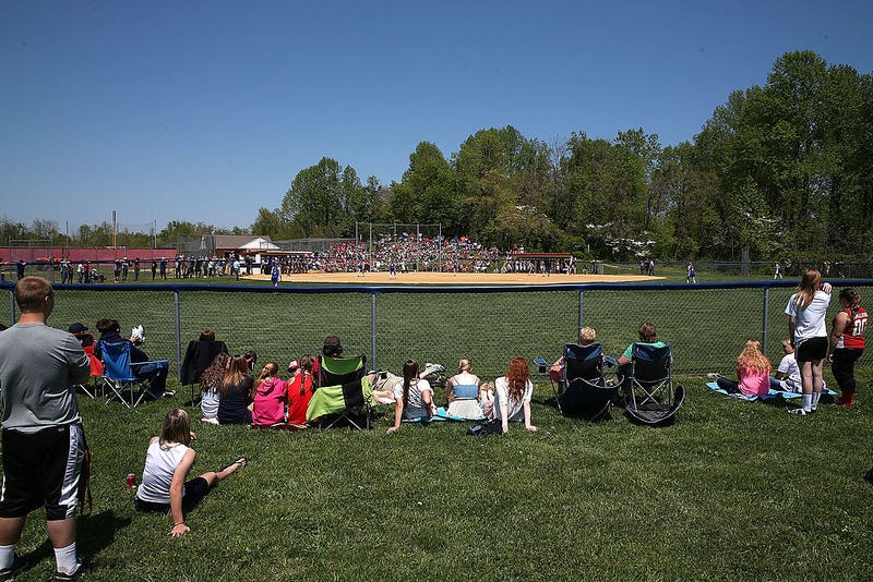 Illustration for article titled We Have No Idea How Many High Schools Are Failing Title IX Athletics