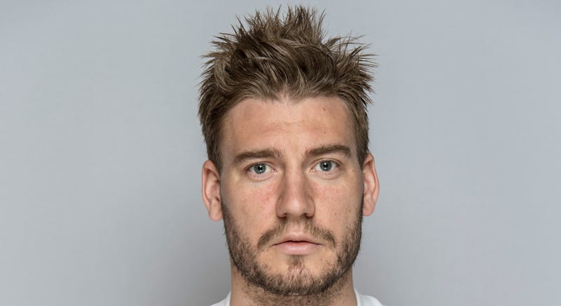 Illustration for article titled Nicklas Bendtner Decked A Cabbie And Broke His Jaw