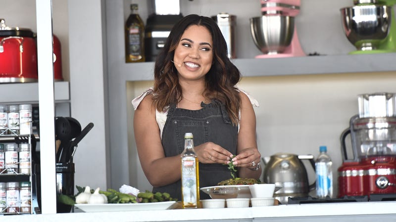 Illustration for article titled Very Chill Rockets Fans Are Already Leaving One-Star Reviews For Ayesha Curry's New Restaurant